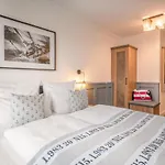Yachtclub Hotel 4*
