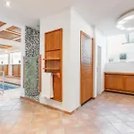 Yachtclub Hotel 4*