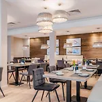 Yachtclub Hotel