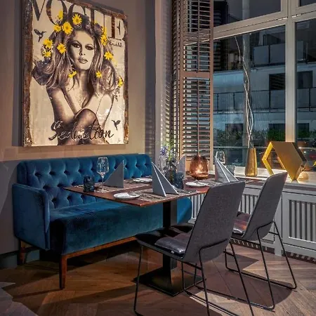 Hotel Yachtclub 4*