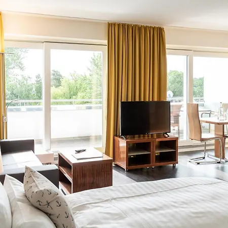 Szálloda Yachtclub 4*