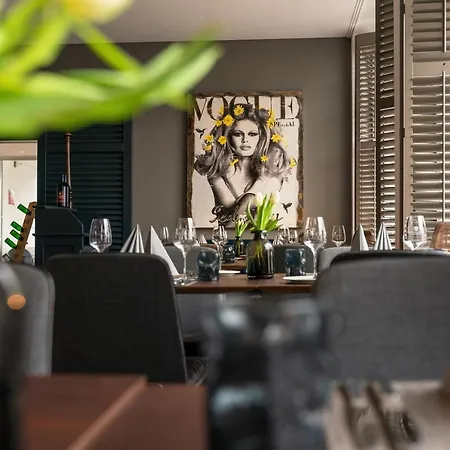 Hotel Yachtclub 4*