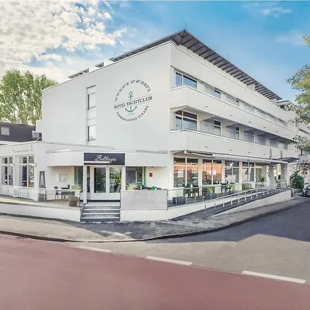 Yachtclub 4* تيميندورفير ستراند