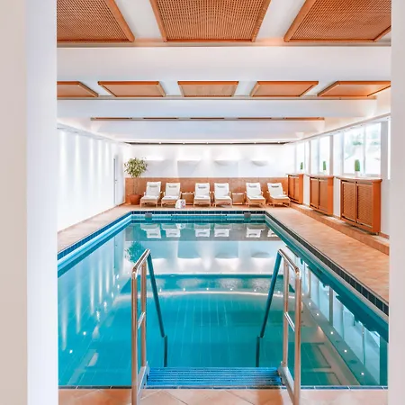 Yachtclub Hotel
