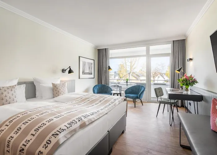 Yachtclub 4* تيميندورفير ستراند